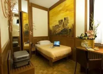 מילאנו Hotel Star